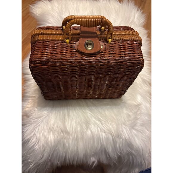 Raggedy Ann Childrens Miniature Porcelain Tea Set Wicker Picnic Basket Schylling - Picture 10 of 11